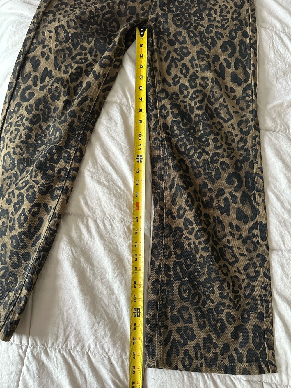 Wide-Leg Leopard Print Women’s Jeans in Olive/Brown XS - Picture 6 of 9